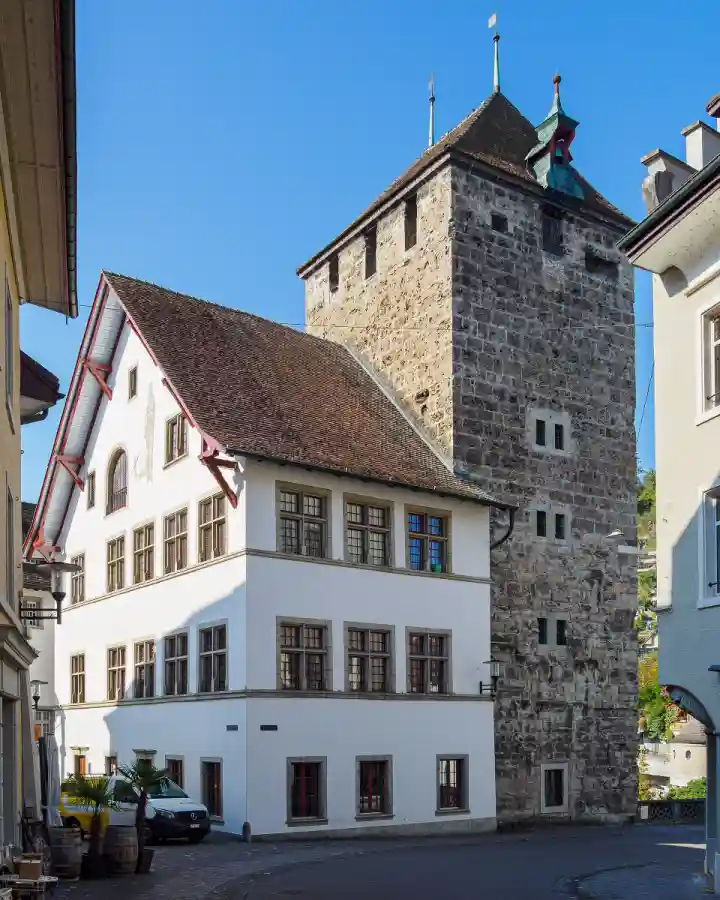 Polizeipräsenz bei Nacht in Brugg – Symbolbild
