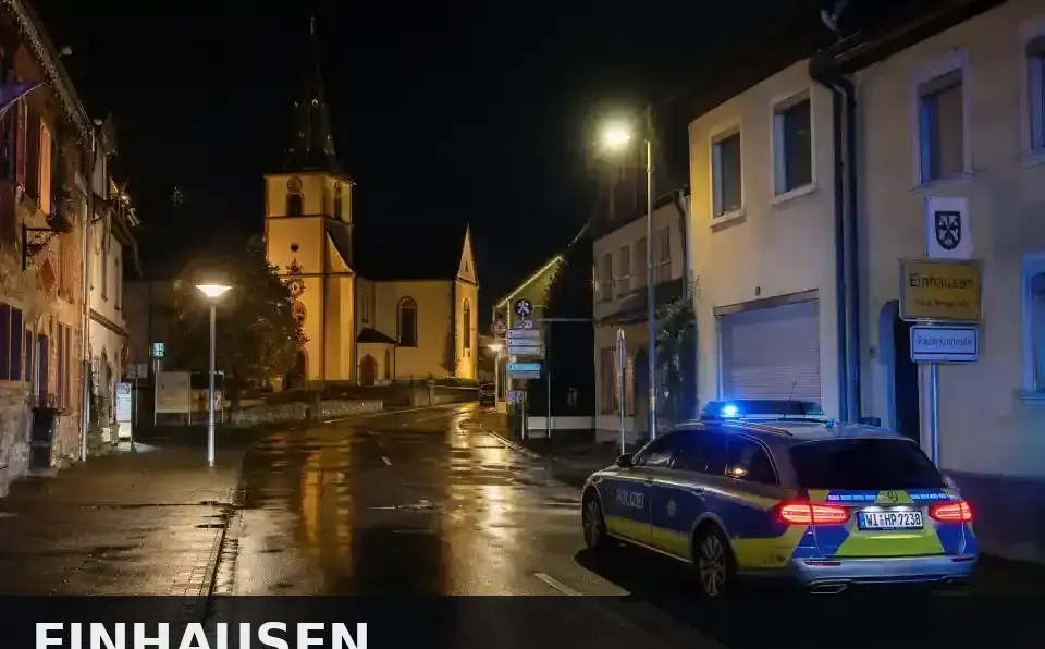 Polizeipräsenz bei Nacht in Einhausen – Symbolbild