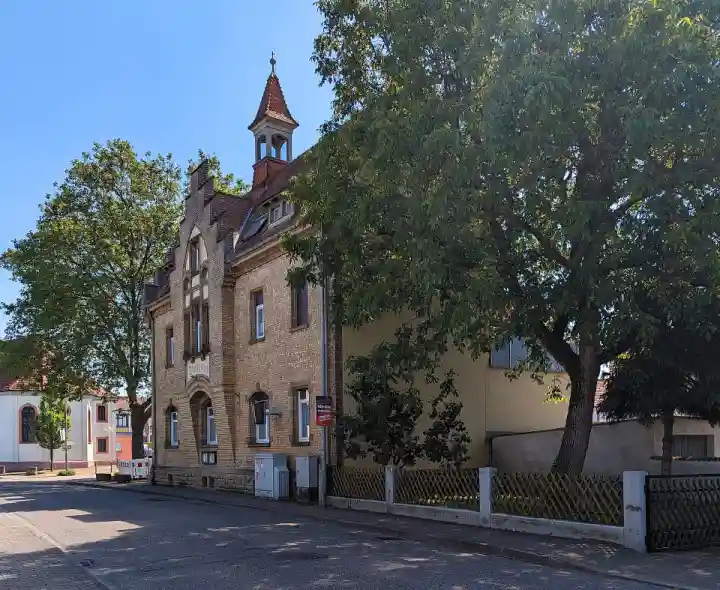 Polizeipräsenz bei Nacht in Elchesheim – Symbolbild