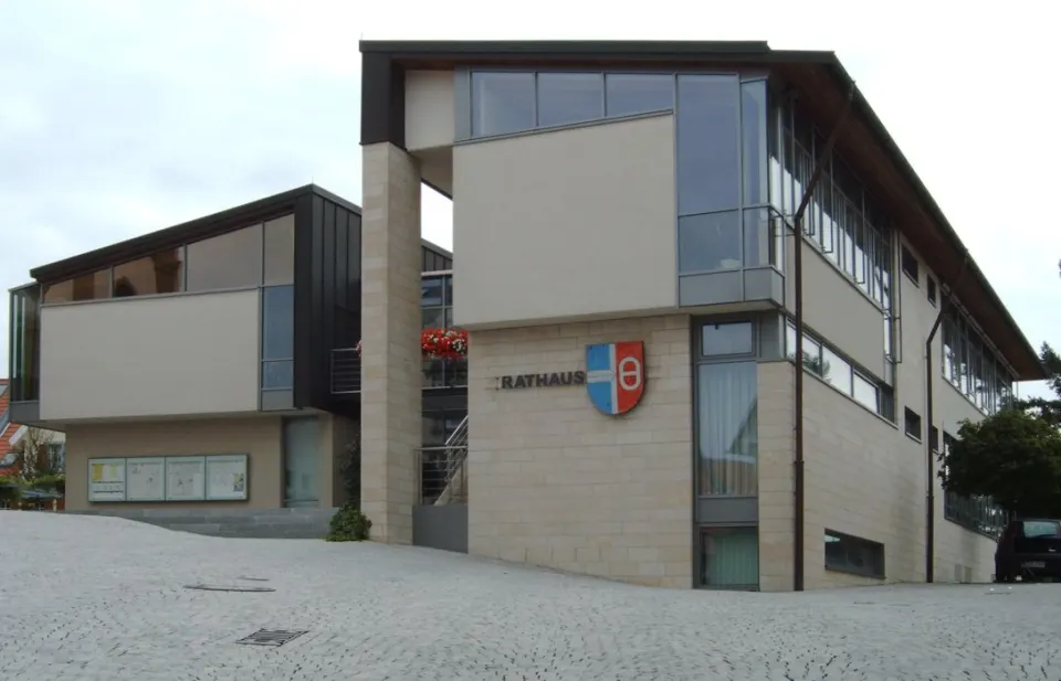 Polizeipräsenz bei Nacht in Malsch – Symbolbild