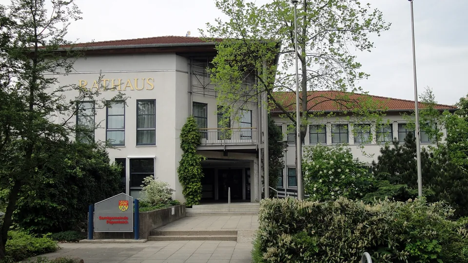 Polizeipräsenz bei Nacht in Meine – Symbolbild