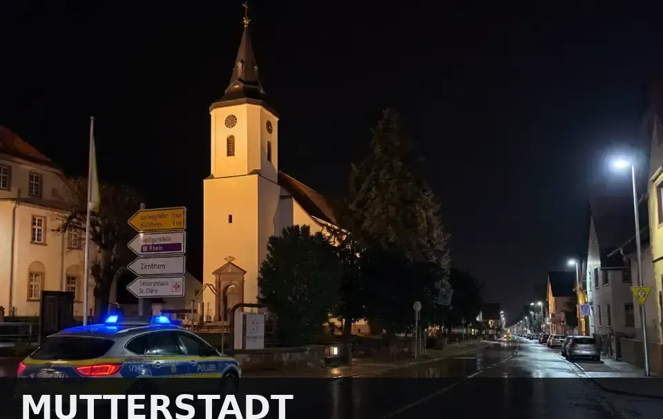 Polizeipräsenz bei Nacht in Mutterstadt – Symbolbild