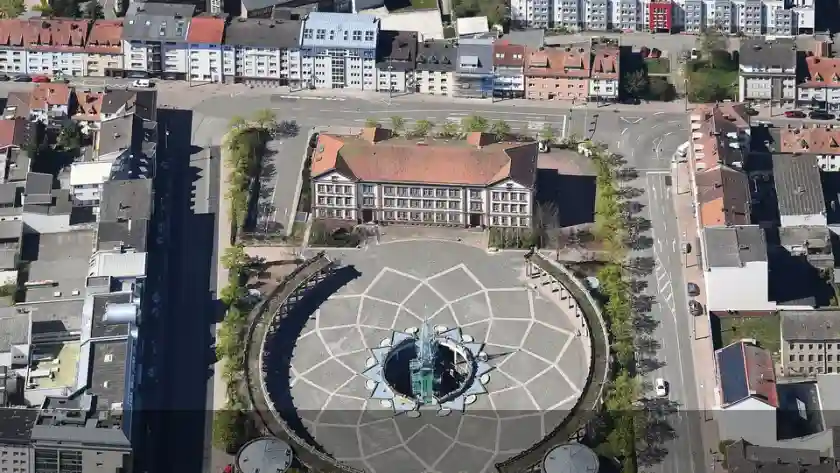 Polizeipräsenz bei Nacht in Pirmasens – Symbolbild