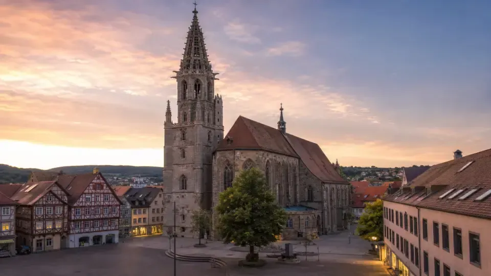 Polizeipräsenz bei Nacht in Reutlingen – Symbolbild