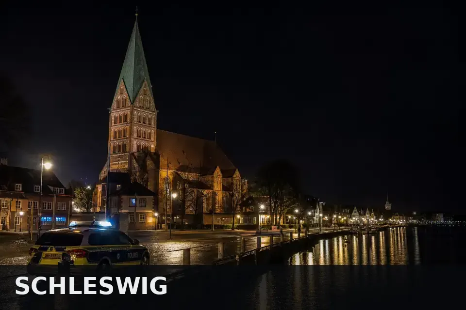 Polizeipräsenz bei Nacht in Schleswig – Symbolbild