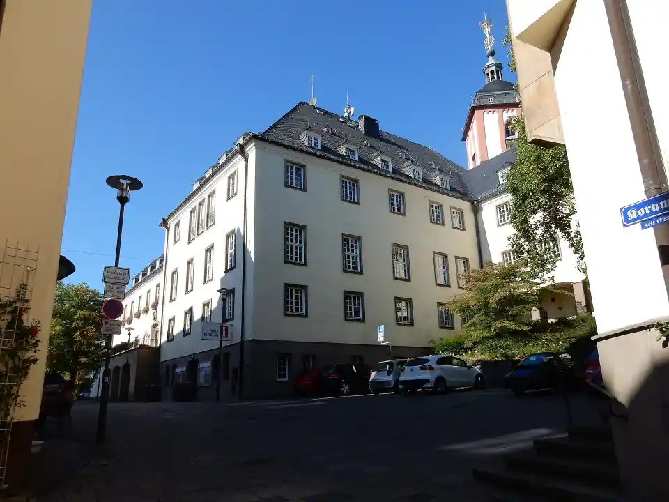 Polizeipräsenz bei Nacht in Siegen – Symbolbild