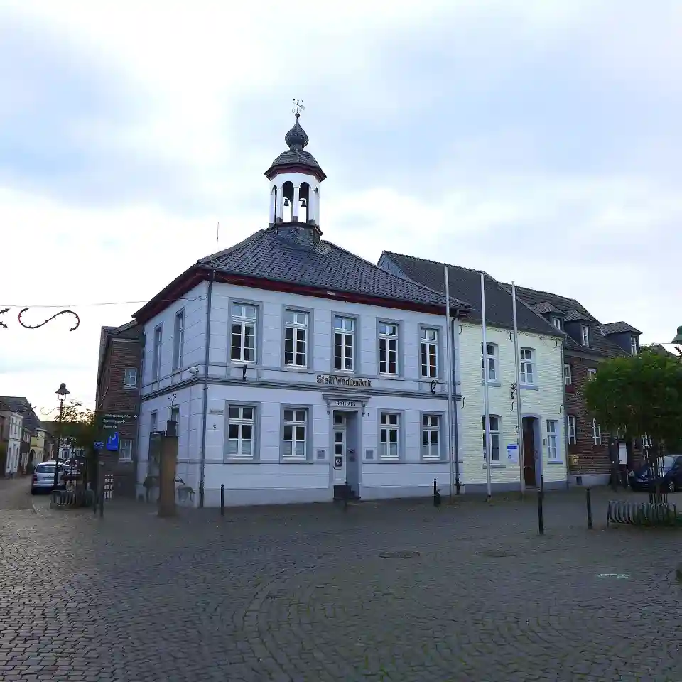 Polizeipräsenz bei Nacht in Wachtendonk – Symbolbild